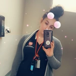 Meet your Posher, Katrina